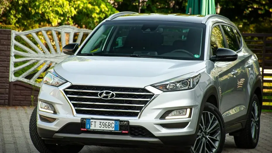 HYUNDAI Tucson -