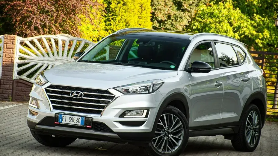 HYUNDAI Tucson -