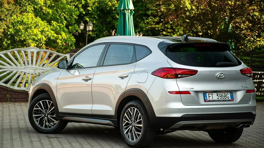 HYUNDAI Tucson -