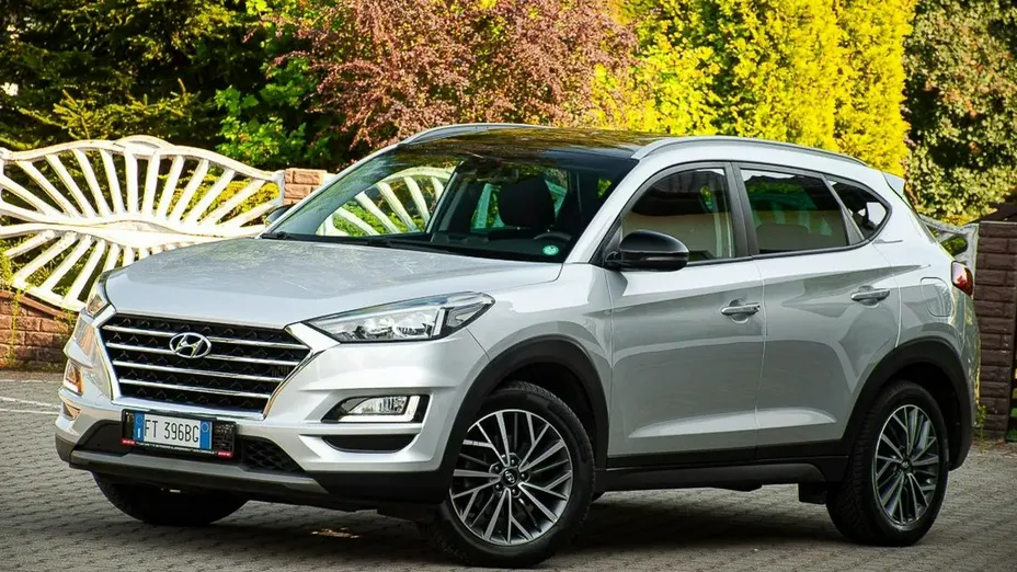 HYUNDAI Tucson -