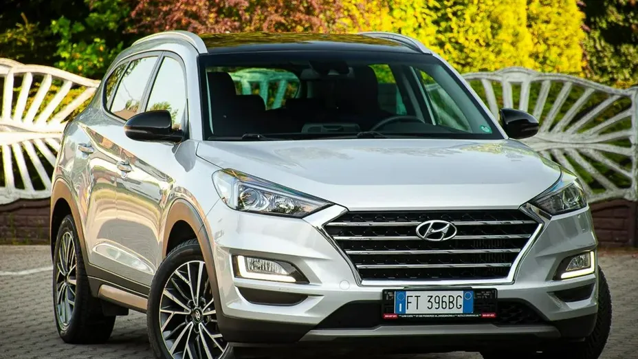 HYUNDAI Tucson -