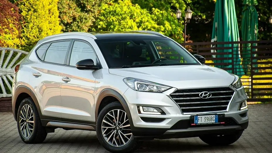 HYUNDAI Tucson -