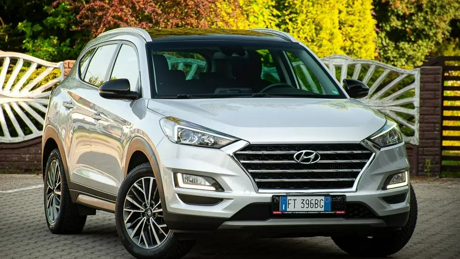 HYUNDAI Tucson -
