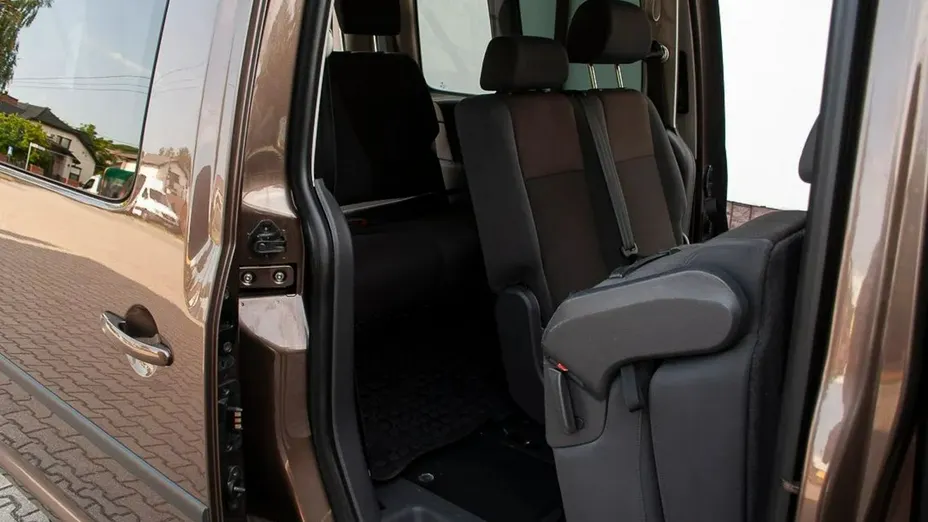 VOLKSWAGEN Caddy -