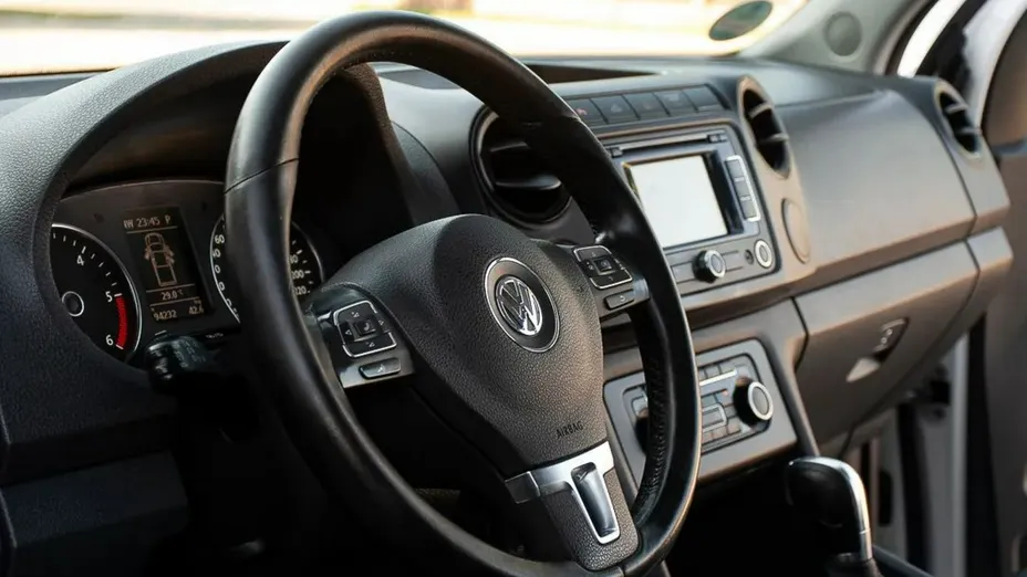 VOLKSWAGEN Amarok -