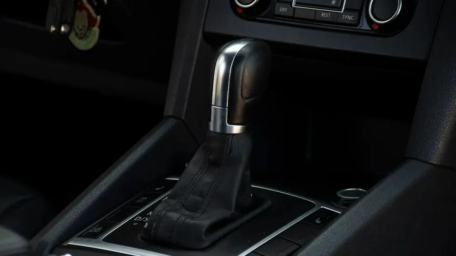 VOLKSWAGEN Amarok -