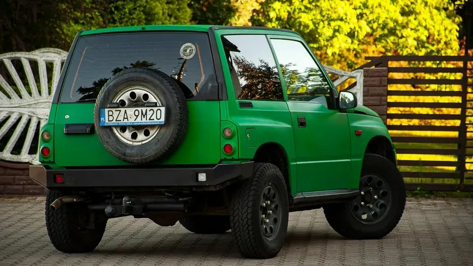 SUZUKI Vitara -