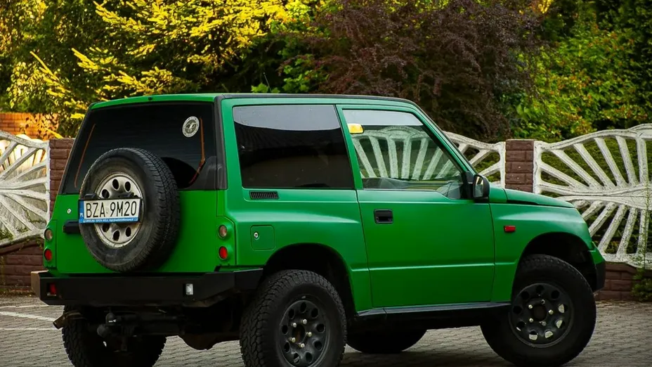 SUZUKI Vitara -