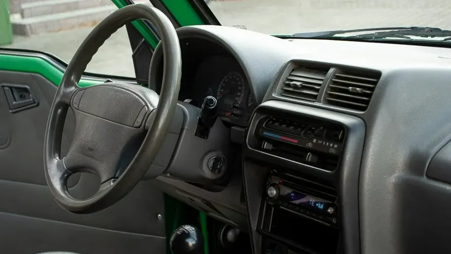 SUZUKI Vitara -