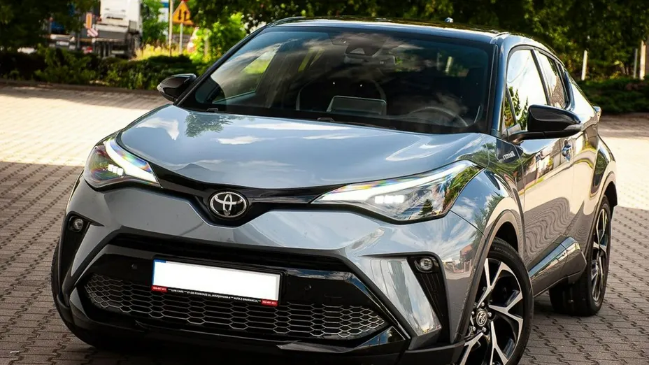 TOYOTA C-HR -