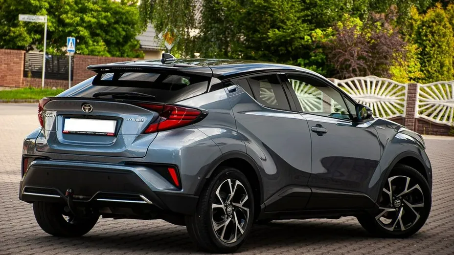 TOYOTA C-HR -
