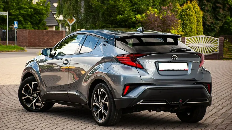 TOYOTA C-HR -