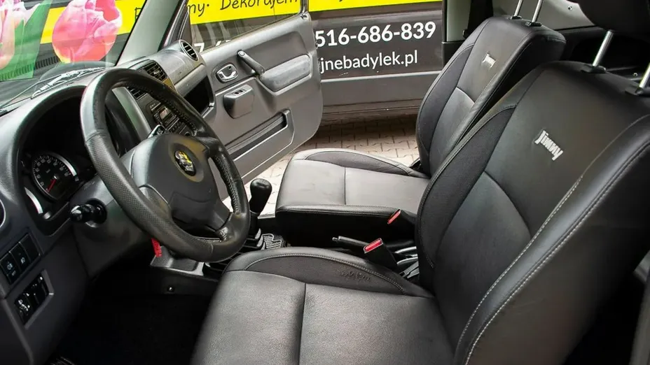 SUZUKI Jimny -