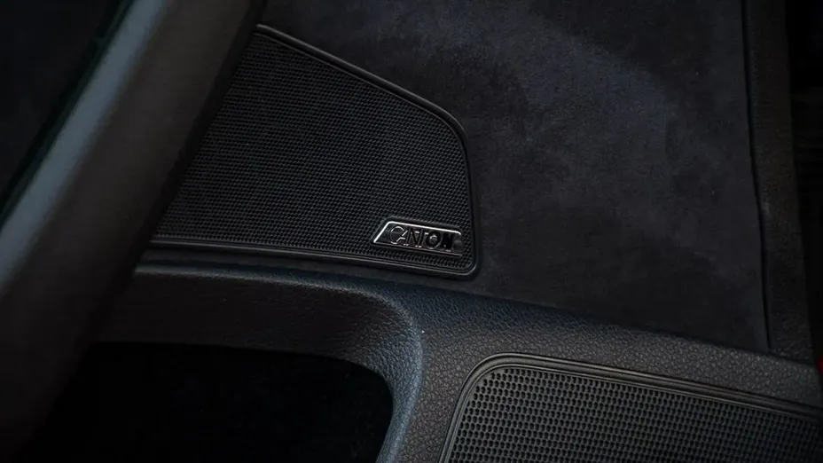 SKODA Superb -