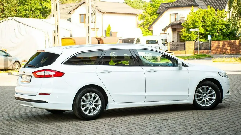 FORD Mondeo -