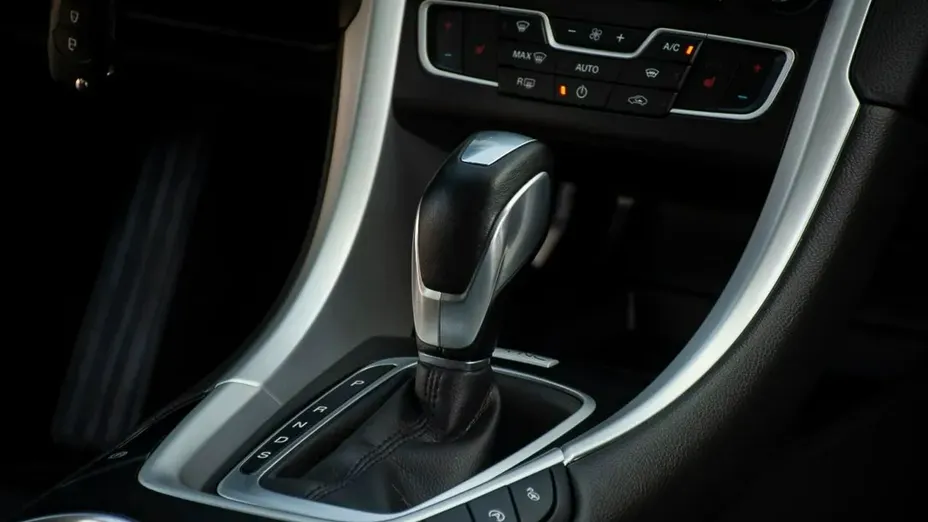 FORD Mondeo -