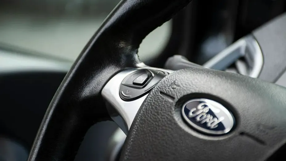 FORD Tourneo Custom -
