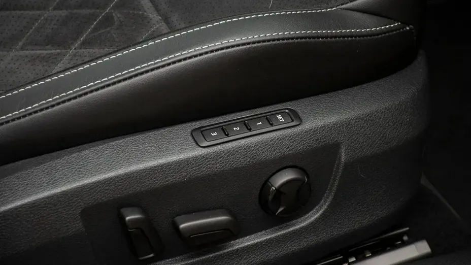 SKODA Superb -