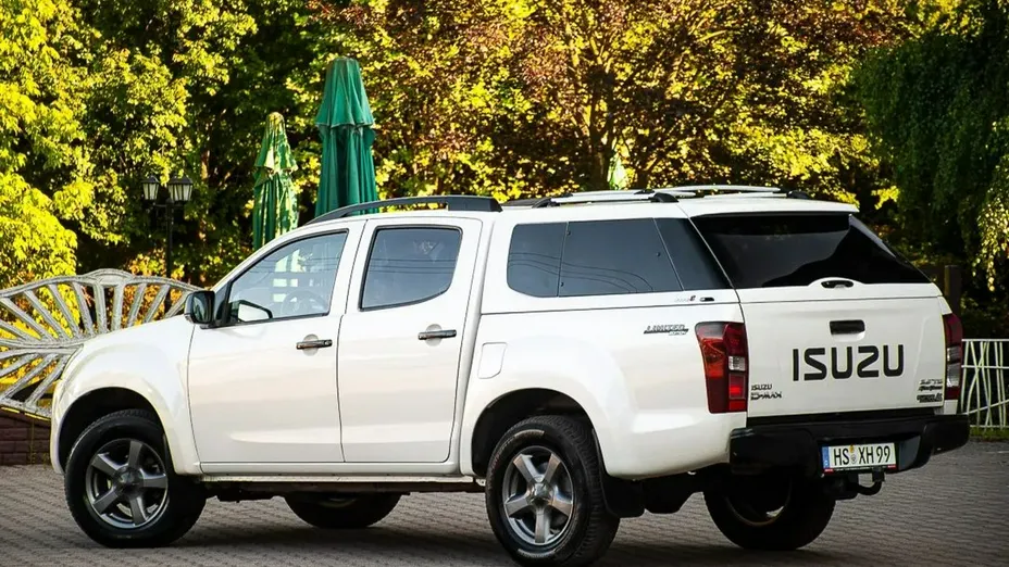 ISUZU D-Max -