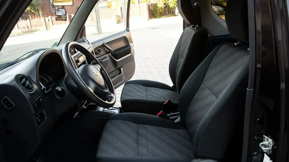 SUZUKI Jimny -