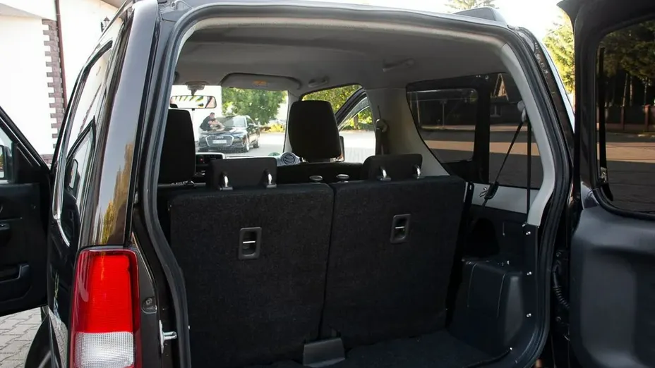 SUZUKI Jimny -