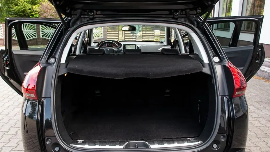 PEUGEOT 2008 -