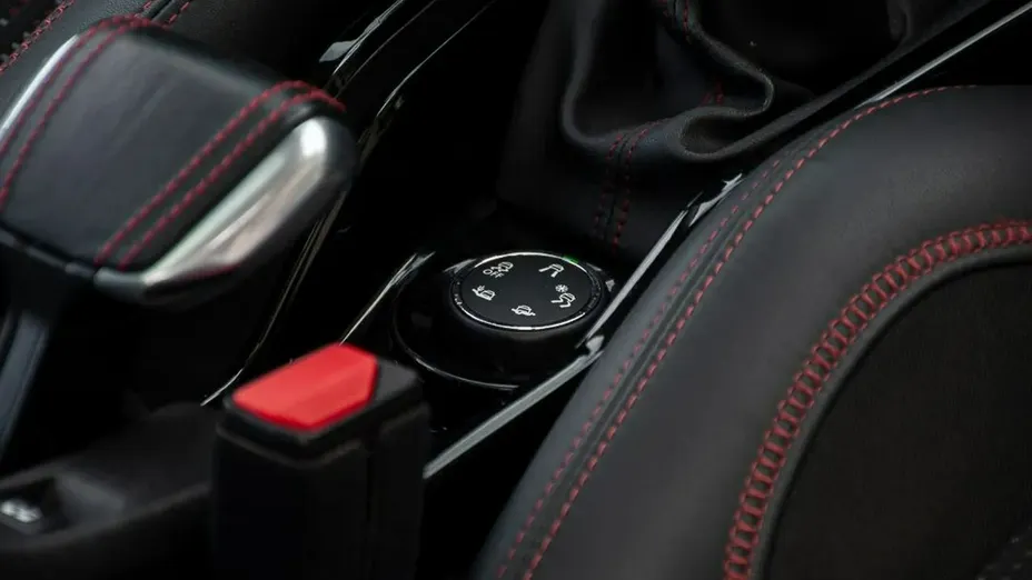 PEUGEOT 2008 -