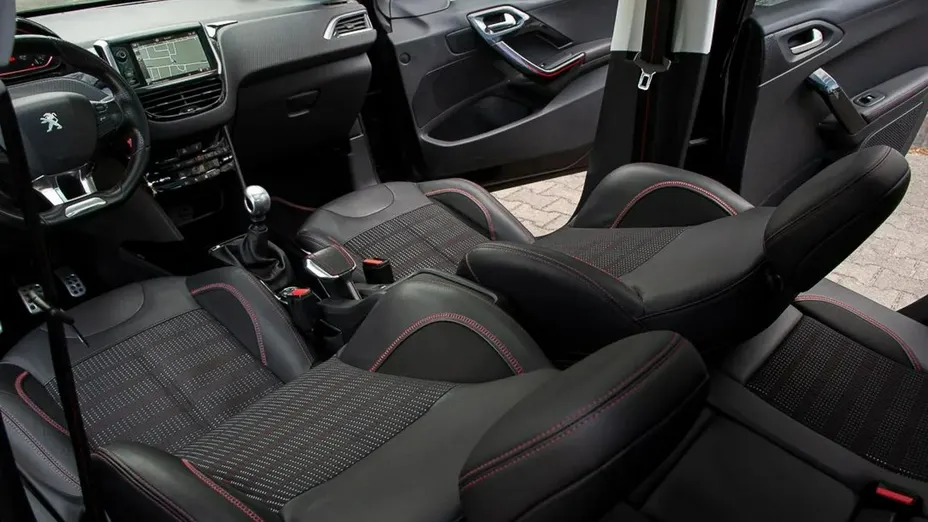 PEUGEOT 2008 -
