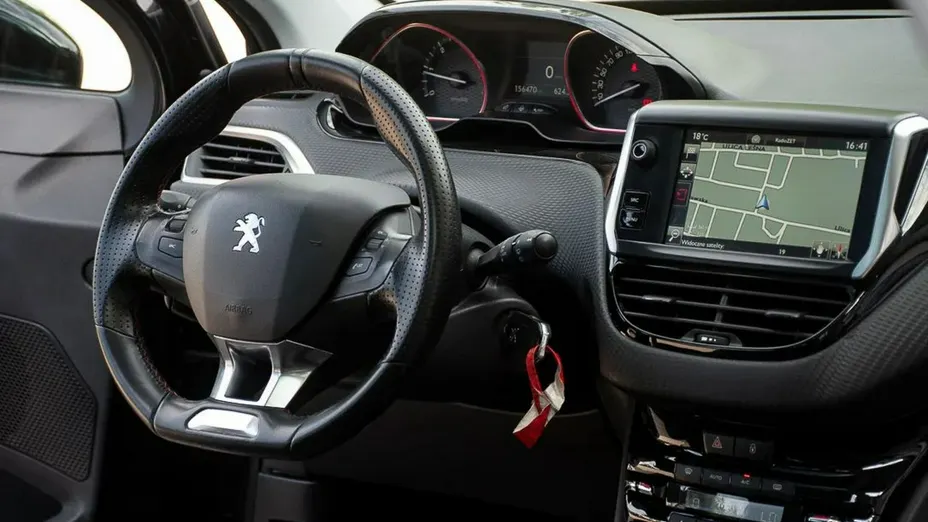 PEUGEOT 2008 -
