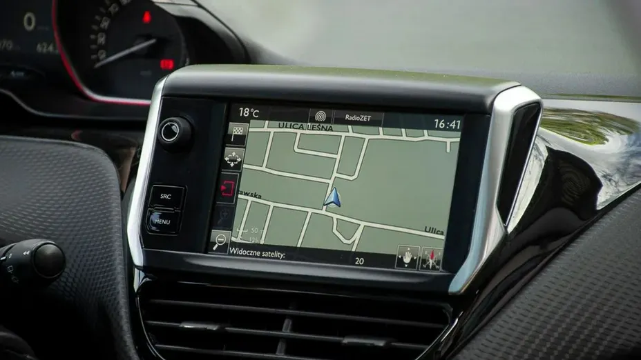 PEUGEOT 2008 -