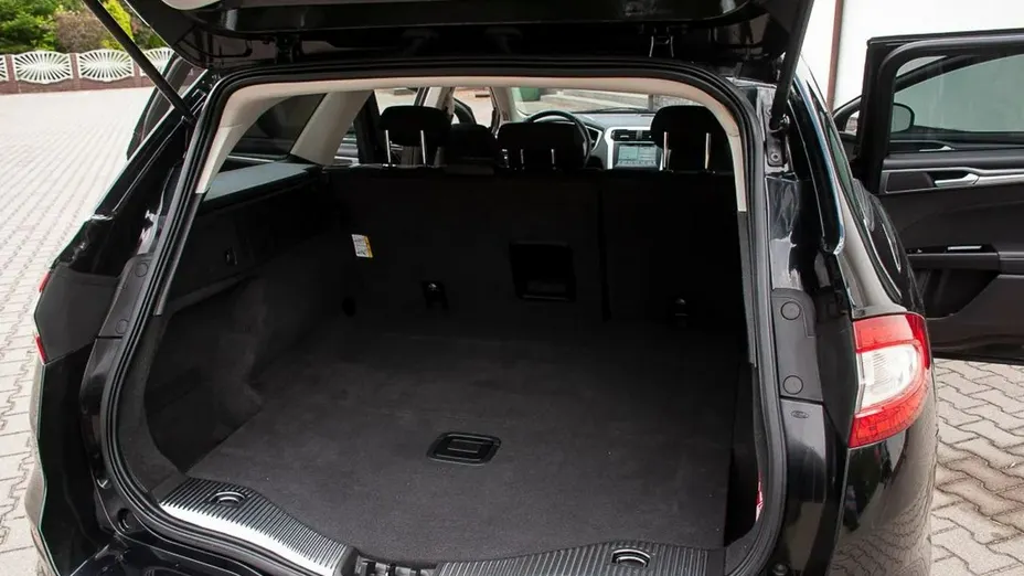 FORD Mondeo -