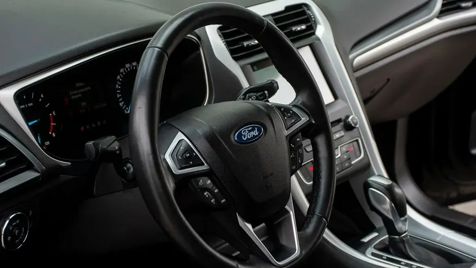 FORD Mondeo -