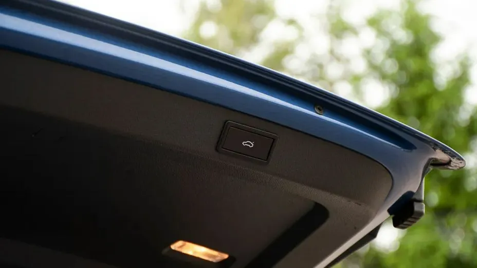 SKODA Superb -