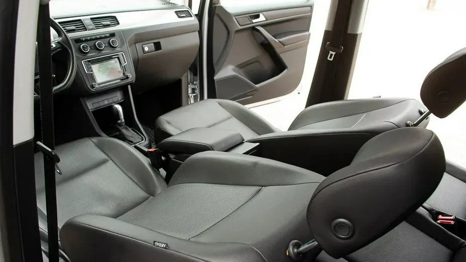 VOLKSWAGEN Caddy -