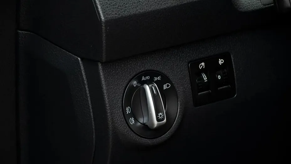 VOLKSWAGEN Caddy -
