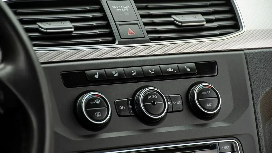 VOLKSWAGEN Caddy -