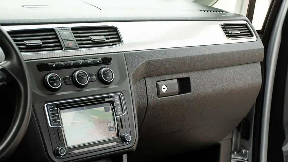 VOLKSWAGEN Caddy -