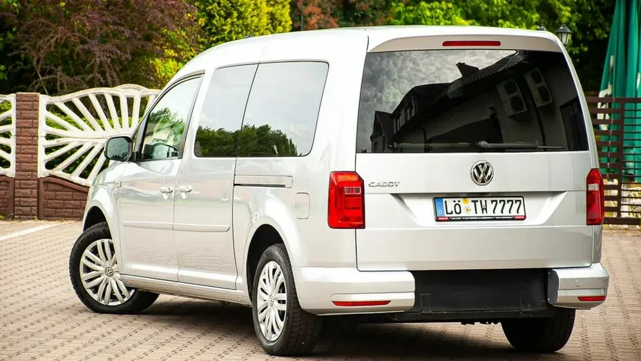 VOLKSWAGEN Caddy -