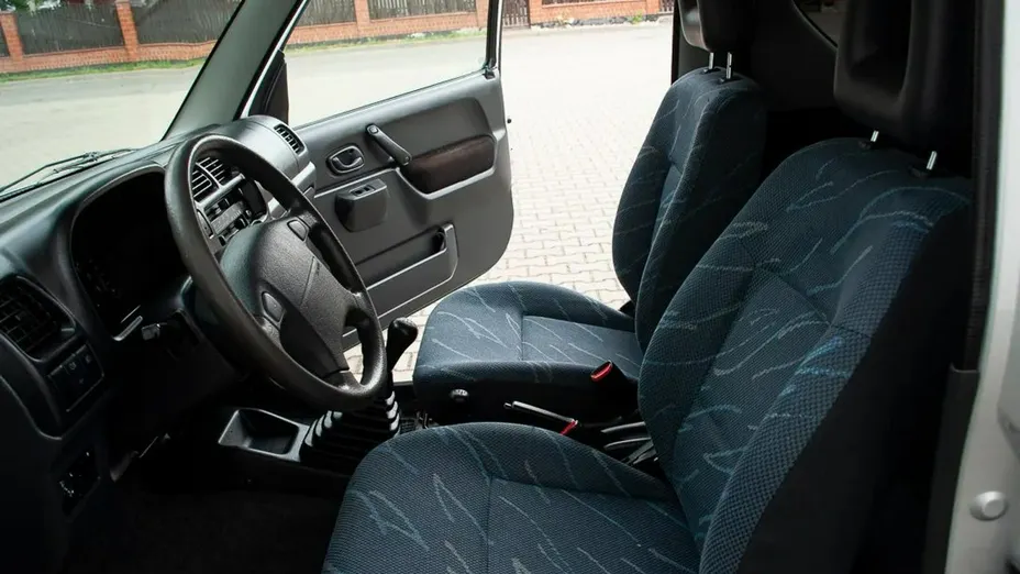 SUZUKI Jimny -