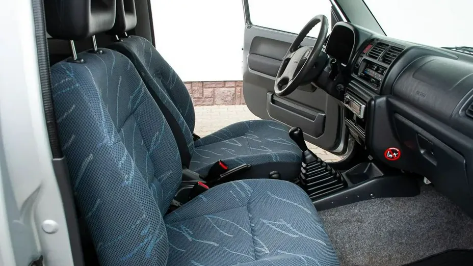 SUZUKI Jimny -
