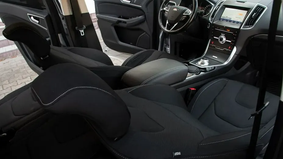 FORD S-MAX -