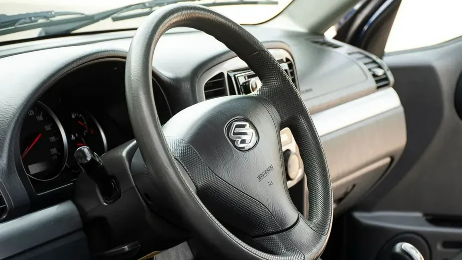 SUZUKI Grand Vitara -