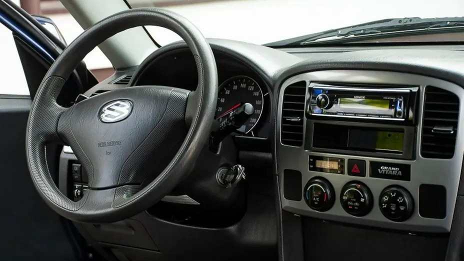 SUZUKI Grand Vitara -