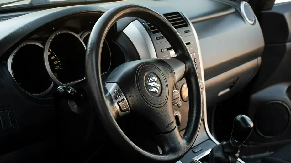 SUZUKI Grand Vitara -