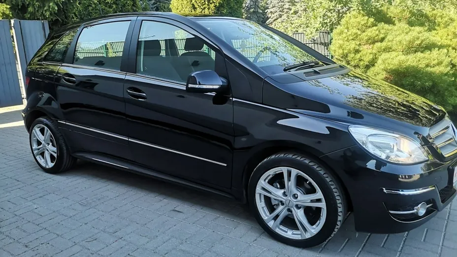 MERCEDES-BENZ B Klasa -