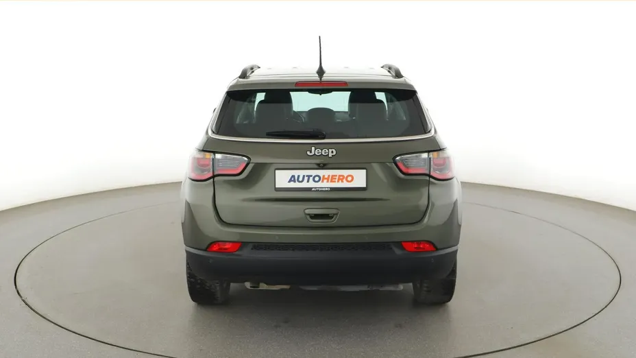 JEEP Compass -
