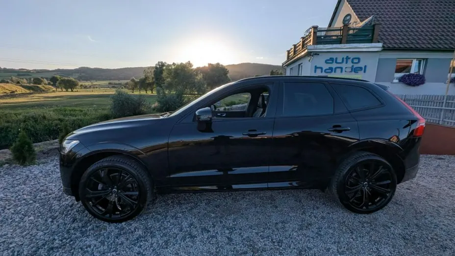 VOLVO XC60 -