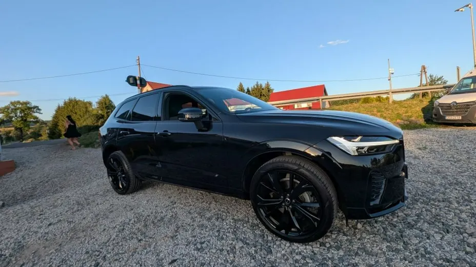 VOLVO XC60 -