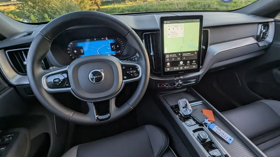 VOLVO XC60 -