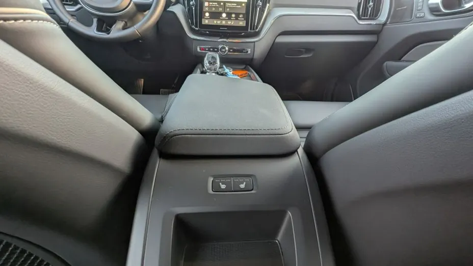 VOLVO XC60 -